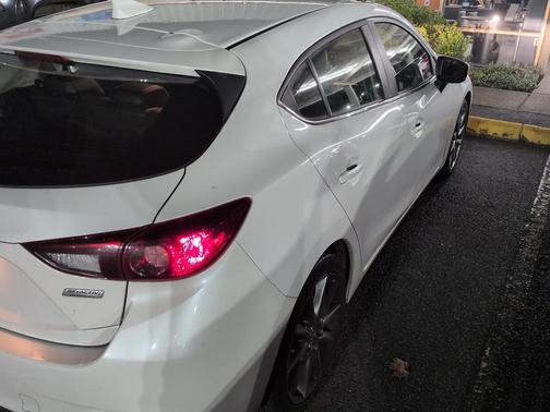 2018 Mazda Mazda3 Touring