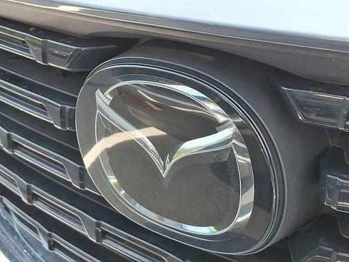 2023 Mazda CX-9 Carbon Edition