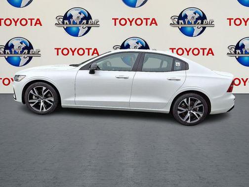 2025 Volvo S60 B5 Core