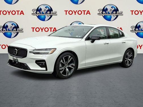 2025 Volvo S60 B5 Core