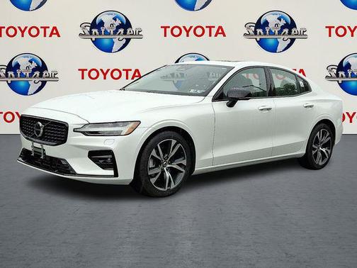2025 Volvo S60 B5 Core