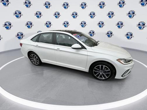 2025 Volkswagen Jetta 1.5T SE