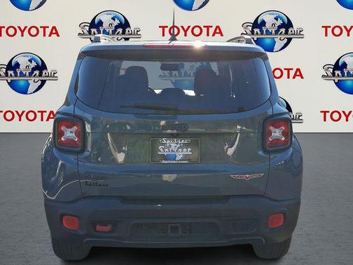 2016 Jeep Renegade Trailhawk