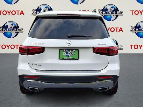 2023 Mercedes-Benz GLB 250 