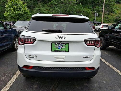 2023 Jeep Compass Latitude Lux