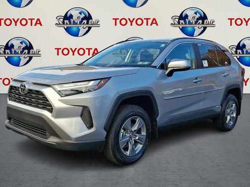 2025 Toyota RAV4 Hybrid XLE