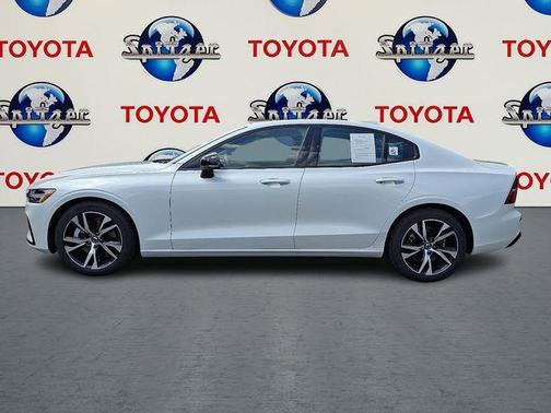 2025 Volvo S60 B5 Core