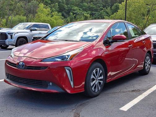 2019 Toyota Prius XLE
