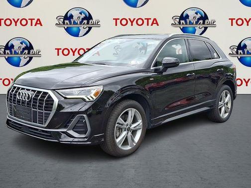 2022 Audi Q3 45 S line Premium