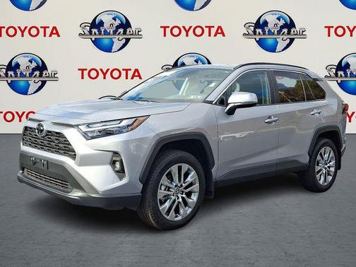 2025 Toyota RAV4 XLE Premium