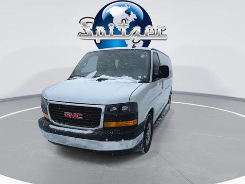 2023 GMC Savana 2500 Work Van