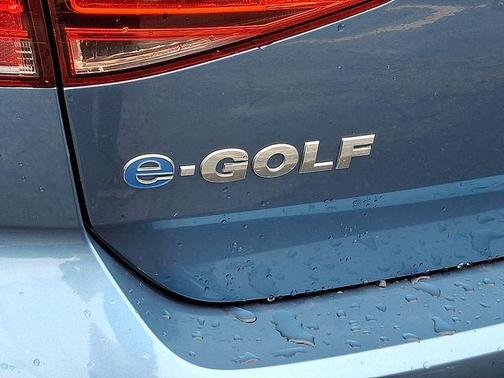 2016 Volkswagen e-Golf SE