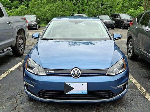 2016 Volkswagen e-Golf SE