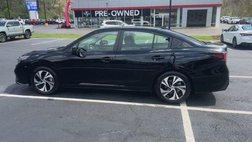 Crystal Black Silica 2025 Subaru Legacy Premium
