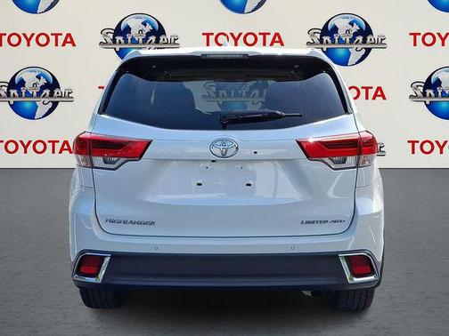 2017 Toyota Highlander Limited