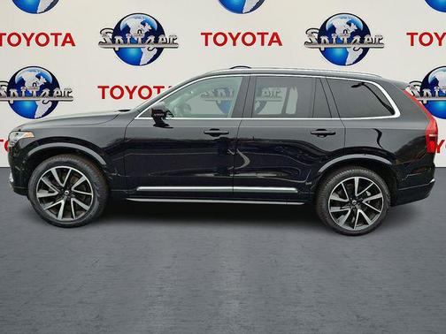 2023 Volvo XC90 B5 Plus