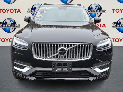 2023 Volvo XC90 B5 Plus