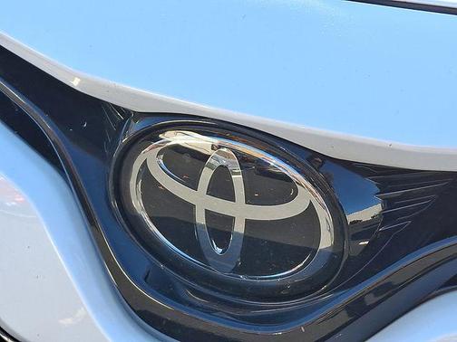 2019 Toyota Camry XLE