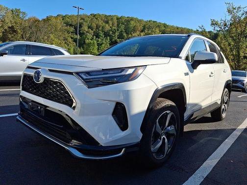 2023 Toyota RAV4 Prime SE