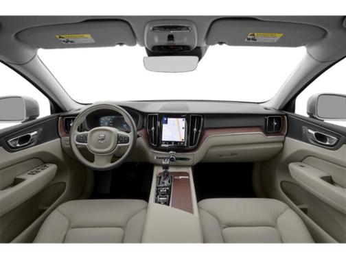 2021 Volvo XC60 T5 Momentum