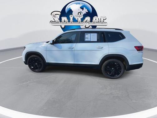 2023 Volkswagen Atlas 3.6L SE w/Technology