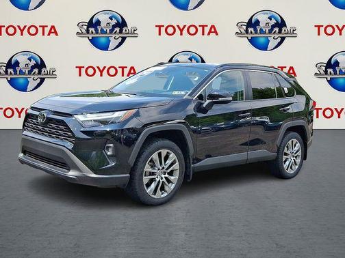 2022 Toyota RAV4 XLE Premium