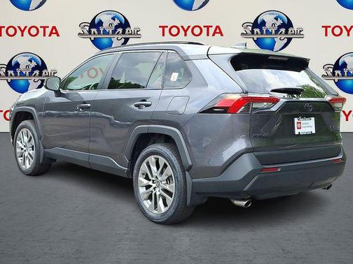2022 Toyota RAV4 XLE Premium