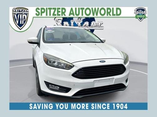 Oxford White 2017 Ford Focus SE