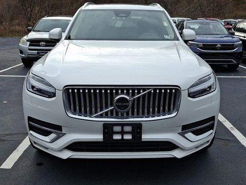 2023 Volvo XC90 B6 Plus 7-Seater
