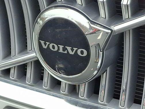 2023 Volvo XC90 B6 Plus 7-Seater