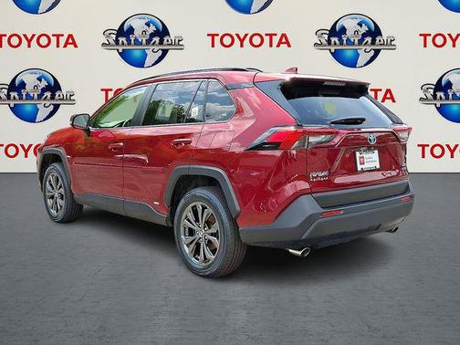 2022 Toyota RAV4 Hybrid XLE Premium
