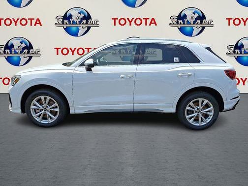2022 Audi Q3 45 S line Premium