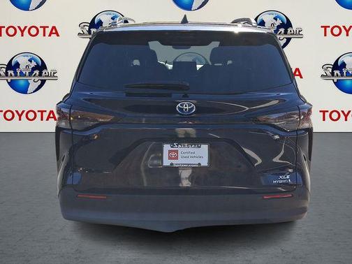 2023 Toyota Sienna XLE