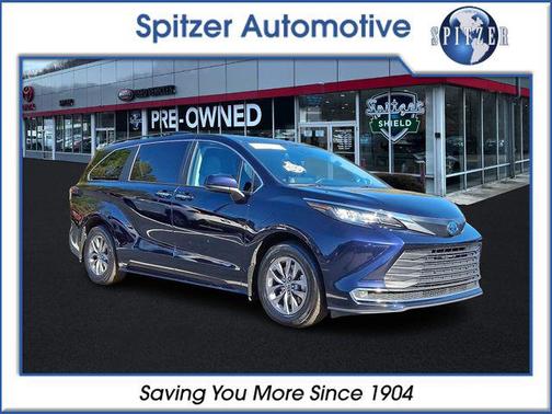 2023 Toyota Sienna XLE