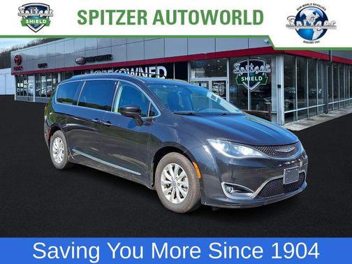 2019 Chrysler Pacifica Touring-L
