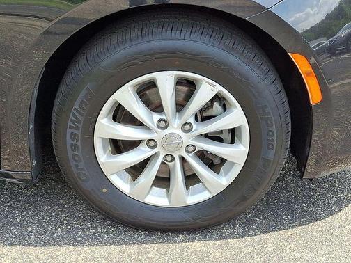 2019 Chrysler Pacifica Touring-L
