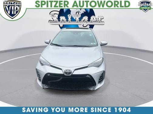 Classic Silver Metallic 2018 Toyota Corolla SE