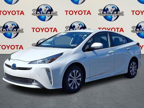 2019 Toyota Prius LE