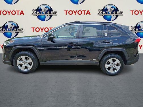 2021 Toyota RAV4 Hybrid XLE