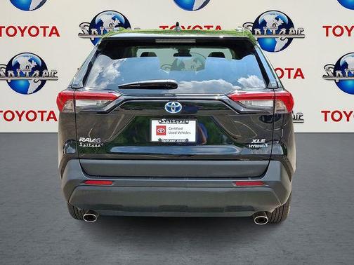 2021 Toyota RAV4 Hybrid XLE