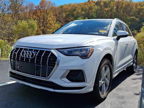 2022 Audi Q3 40 Premium