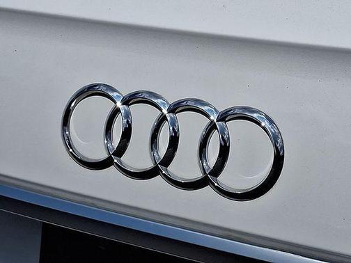 2022 Audi Q5 45 S line quattro Premium