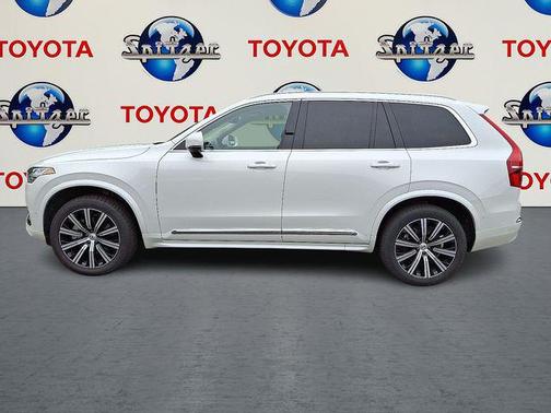 2024 Volvo XC90 B5 Plus Bright Theme