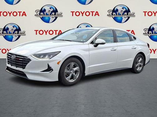 2022 Hyundai SONATA SE