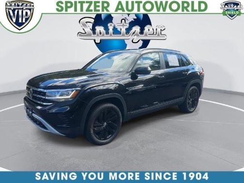 Deep Black Pearl Effect 2023 Volkswagen Atlas Cross Sport 3.6L V6 SE w/Technology