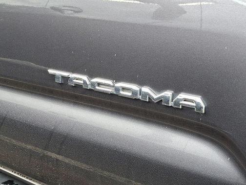 2016 Toyota Tacoma SR5