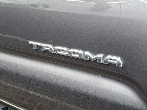 2016 Toyota Tacoma SR5