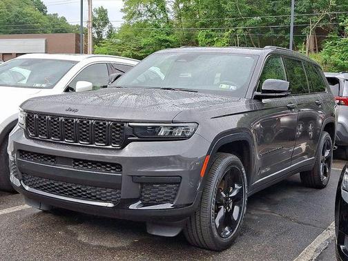 2022 Jeep Grand Cherokee L Laredo