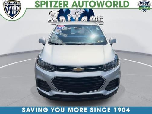 Silver Ice Metallic 2020 Chevrolet Trax LS