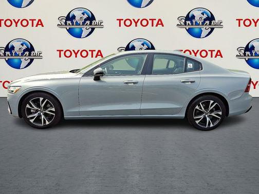 2025 Volvo S60 B5 Core